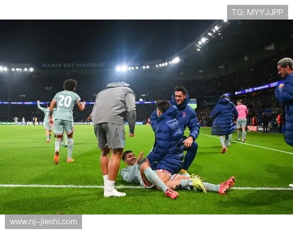 [欧冠]里克尔梅射门被扑 科雷亚门前补射打进.